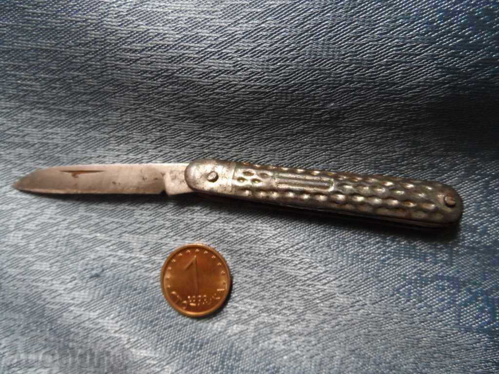 Delivery of old knife