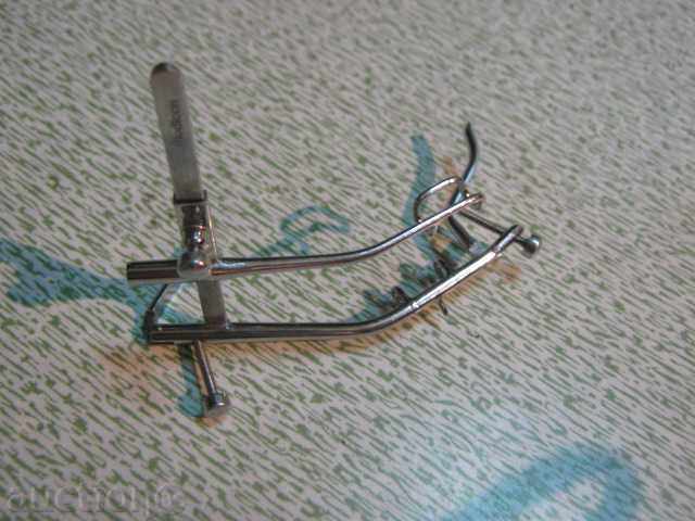 Auction Medical instrument - 24 Auction Medical instrument - 24