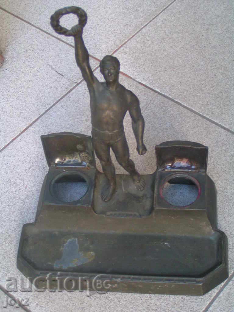 Ancient metal ink with an Olympian 30s with price 99.00 BGN | € 50.62 Ancient metal ink with an Olympian 30s with price 99.00 BGN | € 50.62