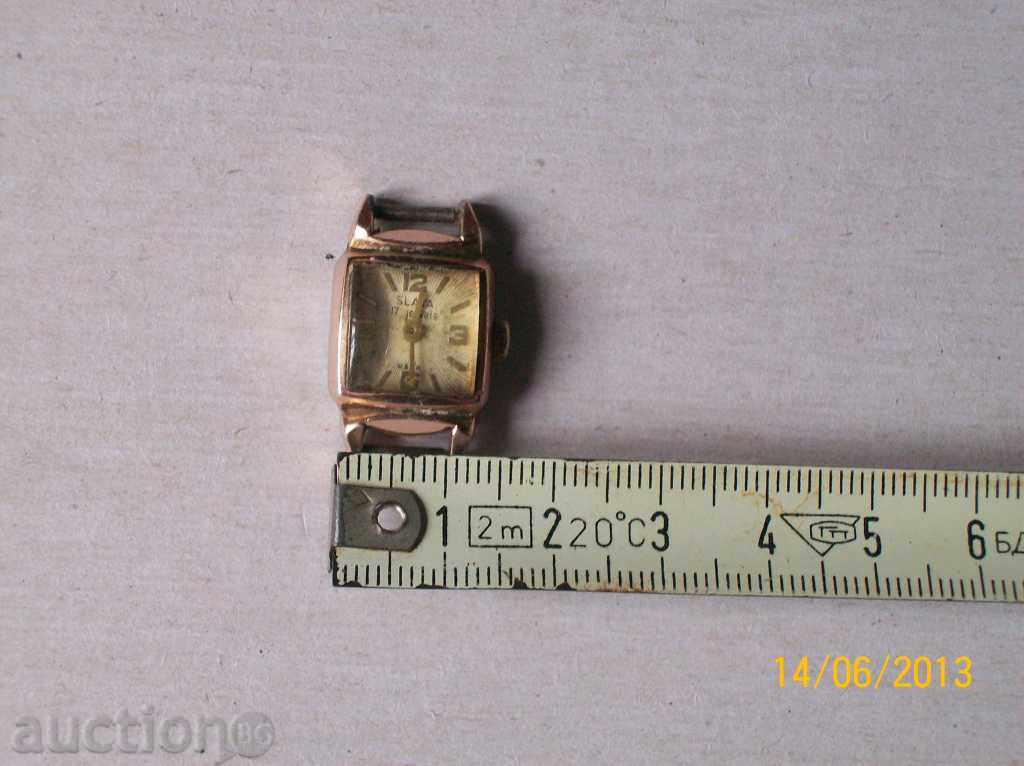 Миниатюрен дамски часовник Слава 17 камъка