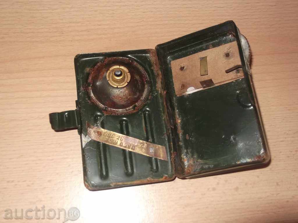 Auction № 466 Old Light Flashlight ..... Auction № 466 Old Light Flashlight .....