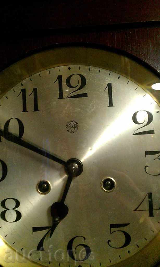 Delivery of WALL-WATCH ENGLISH-30 th / 80x30cm / CRYSTAL GLASS / Delivery of WALL-WATCH ENGLISH-30 th / 80x30cm / CRYSTAL GLASS /