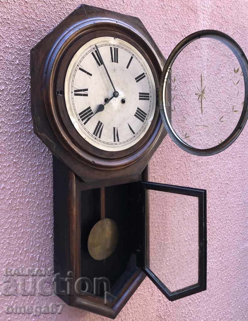 Παράδοση Junghans Γκαρόφ τοίχου ρολόι