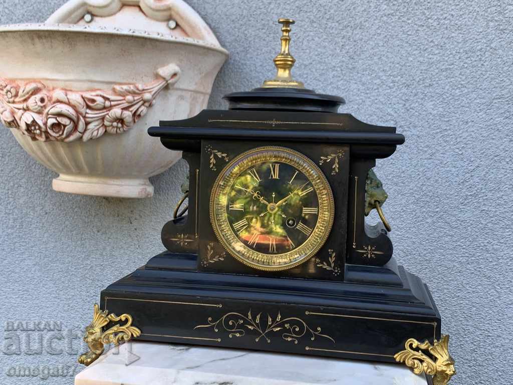 Delivery of Fireplace clock made of black onyx and bronze with gilding!