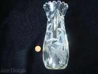Vase of crystal-engraved and cut glass, 155mm high