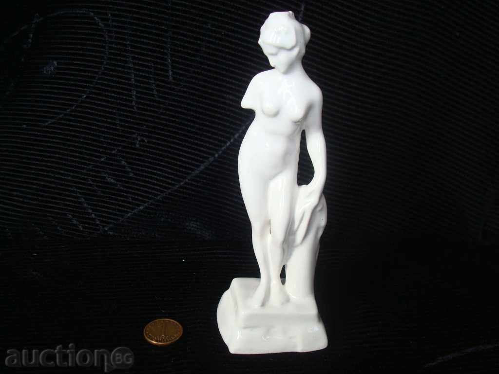 statuie albă fină de porțelan "Venus" in / y 130h45 mm.