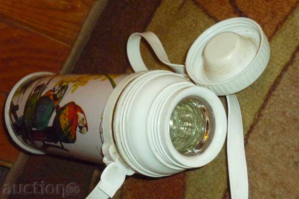 Delivery of Old thermos, ketchie, bottle, bottle, bottle Delivery of Old thermos, ketchie, bottle, bottle, bottle