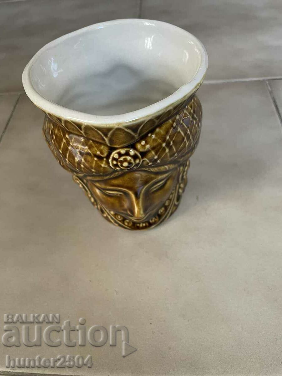 Cana-23/10 cm cu preț 19.95 BGN | € 10.20 Cana-23/10 cm cu preț 19.95 BGN | € 10.20