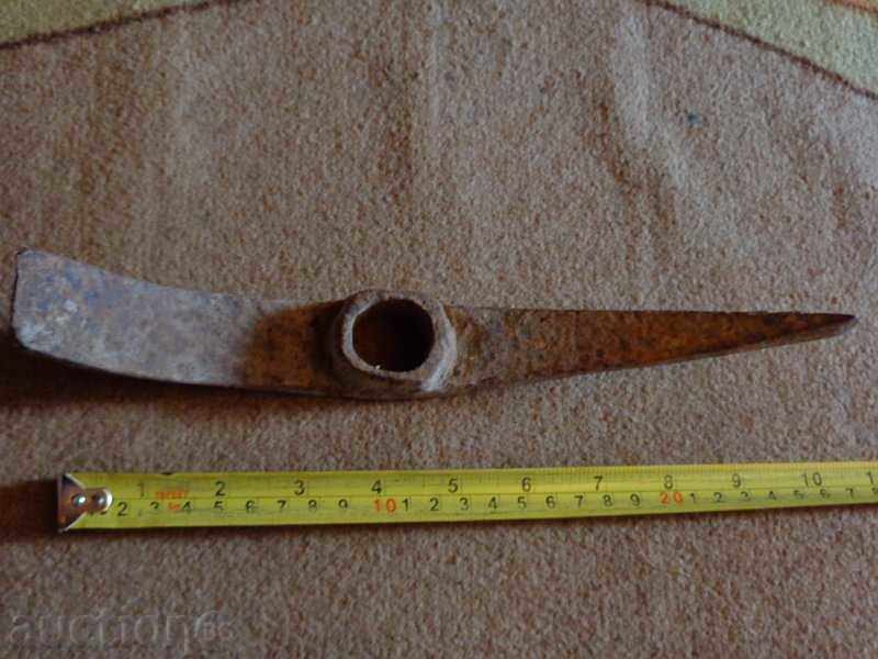 Primitive forged kink with price 40.00 BGN | € 20.45 Primitive forged kink with price 40.00 BGN | € 20.45