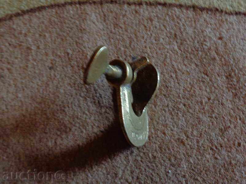 Old tightening, vulcanizing wounded socialism - 5