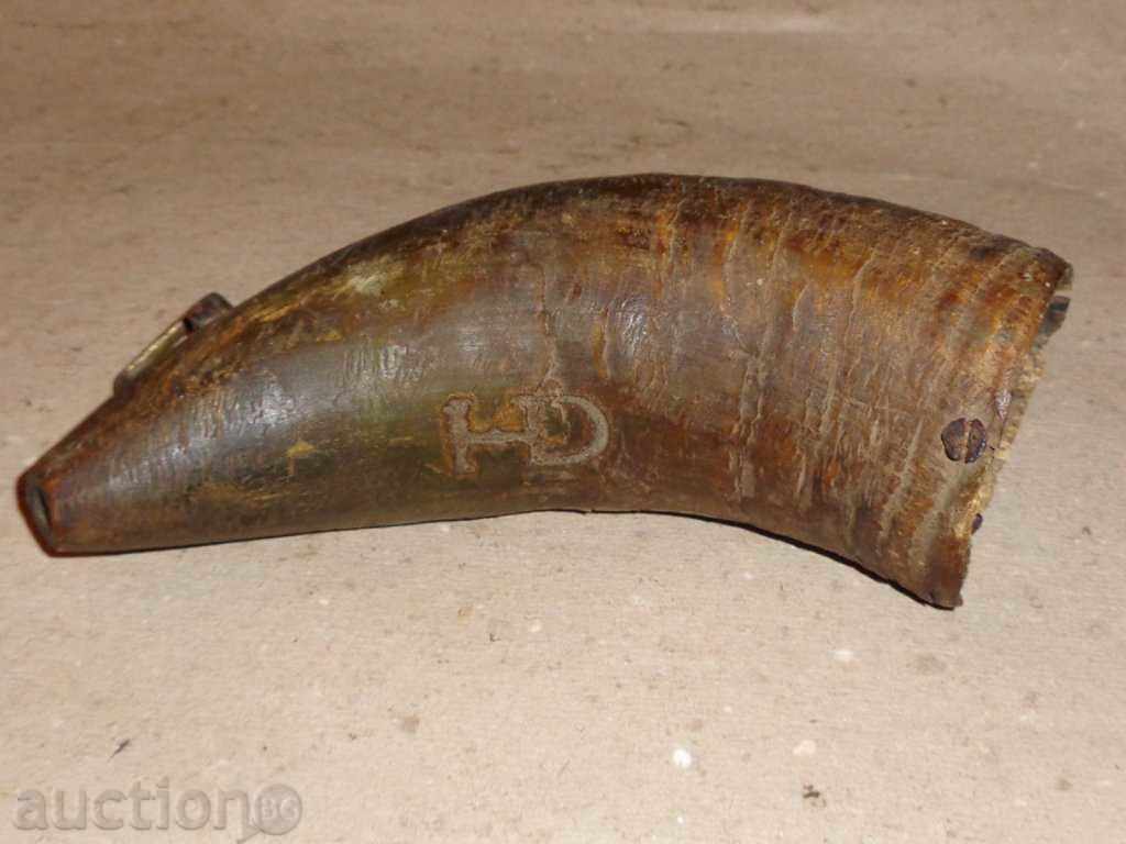 Old horn gun powder from the peasants for filling pishtov, rifle with price 63.00 BGN | € 32.21 Old horn gun powder from the peasants for filling pishtov, rifle with price 63.00 BGN | € 32.21