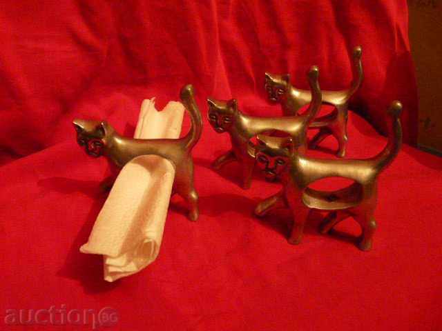 Servetel „pisici“ -4br. cu preț 38.00 BGN | € 19.43 Servetel „pisici“ -4br. cu preț 38.00 BGN | € 19.43