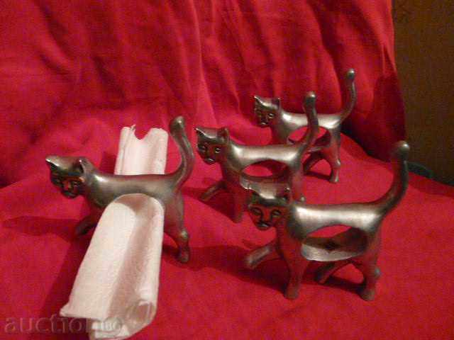 Licitație Servetel „pisici“ -4br. Licitație Servetel „pisici“ -4br.