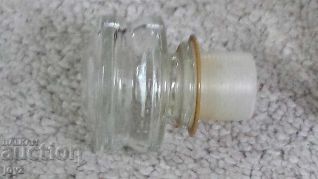 Μια αρχαία ελληνική γυάλινη φιάλη για αλκοόλ - 7 Μια αρχαία ελληνική γυάλινη φιάλη για αλκοόλ - 7