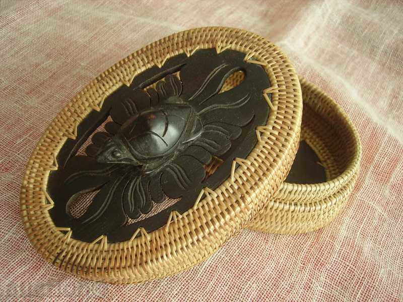 Delivery of I sell a jewelry box Delivery of I sell a jewelry box