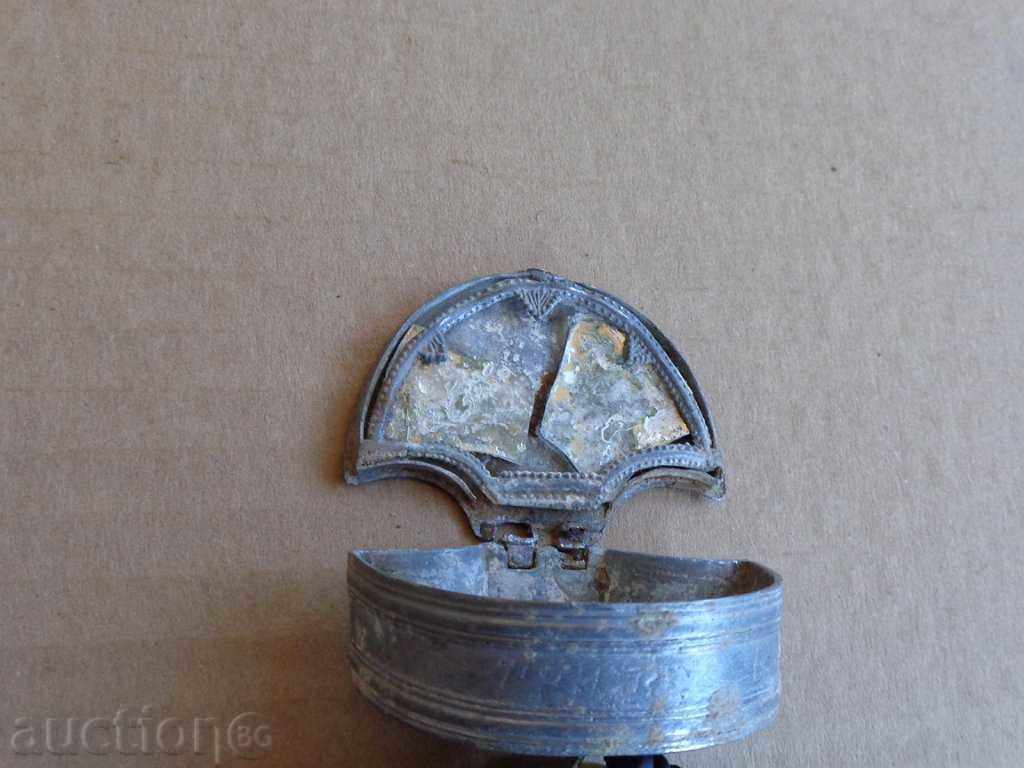 An old lead powder, a box of time - 6