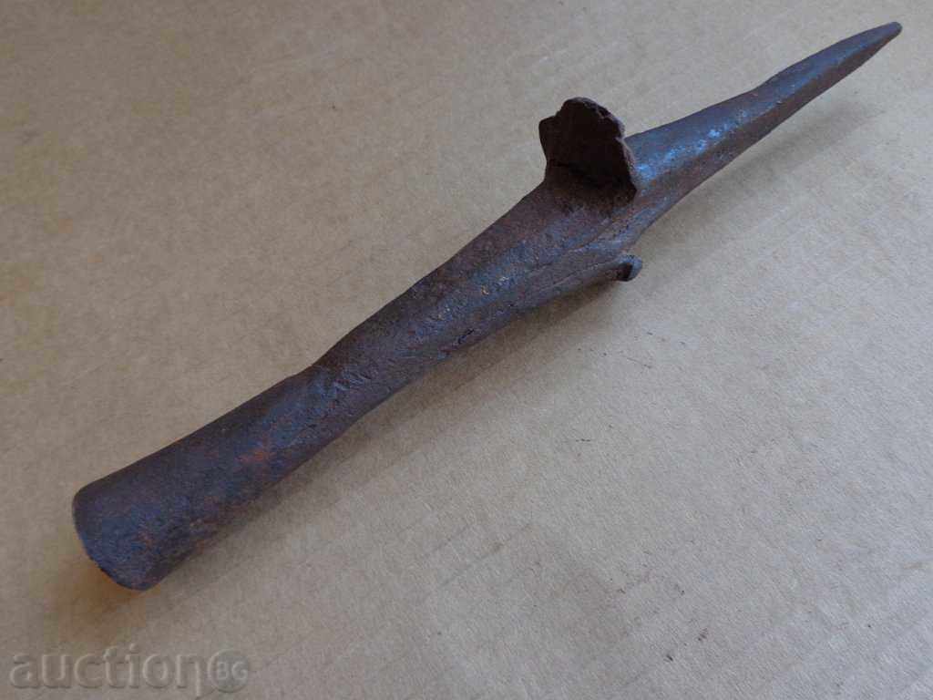 A primitive anvil for hair peeling - 6 A primitive anvil for hair peeling - 6
