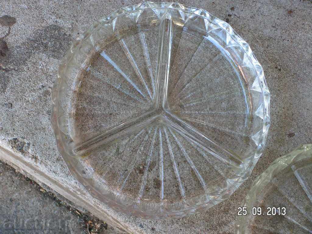 Auction  983. NUTRITION SERVICE WITH MASSIVE HEAVY GLASS DEPARTMENTS THREE