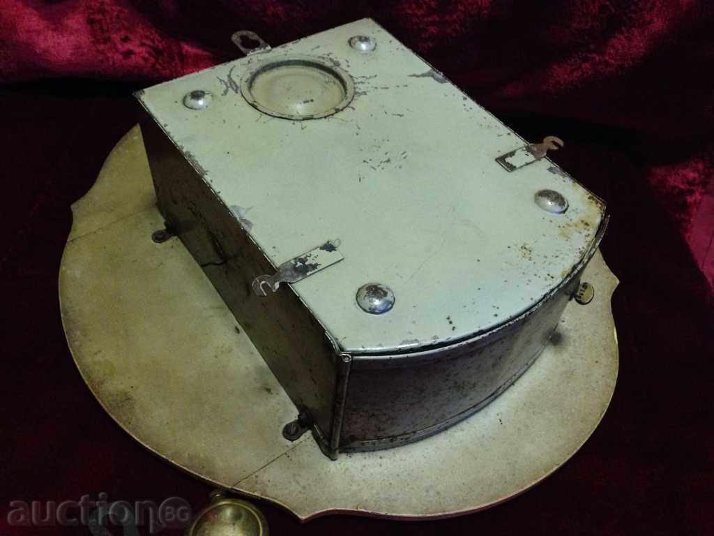 Wall clock without a chime - 6