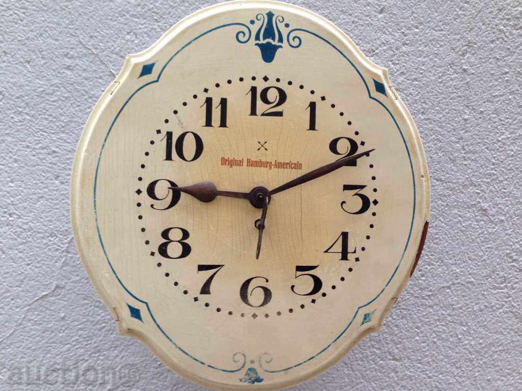 Wall clock without a chime