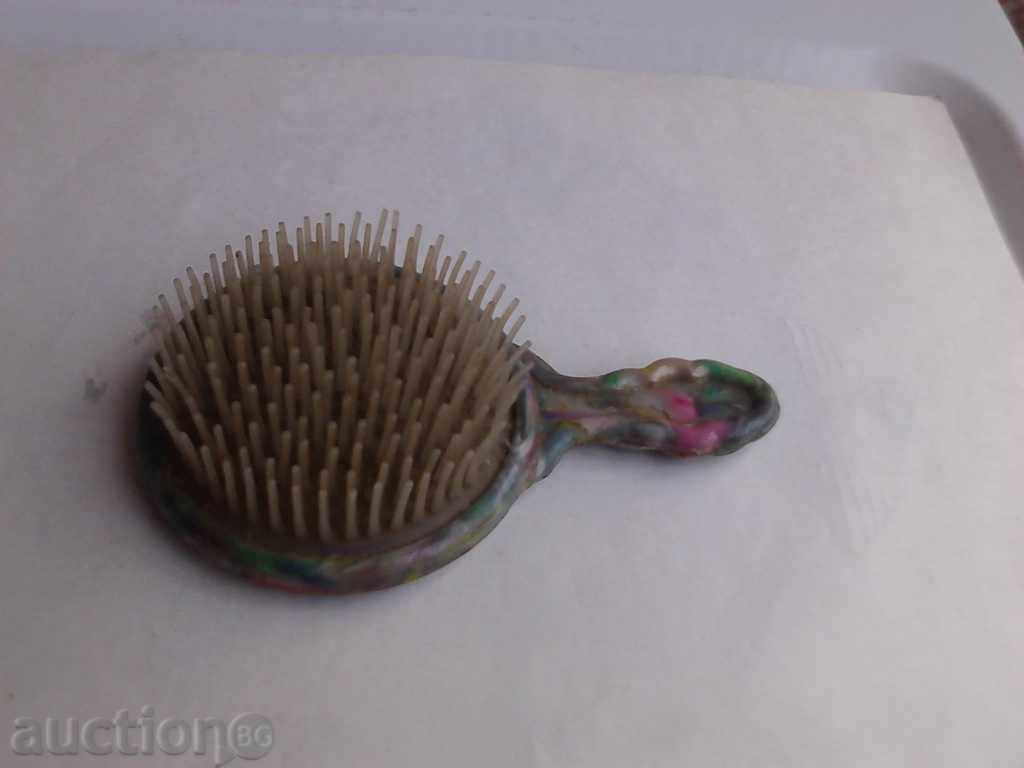 An old hair brush with a mirror with price 1.65 BGN | € 0.84 An old hair brush with a mirror with price 1.65 BGN | € 0.84