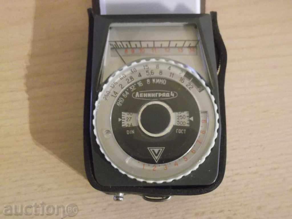 № 1452 old Russian light meter - Leningrad 4 - with price 10.00 BGN | € 5.11 № 1452 old Russian light meter - Leningrad 4 - with price 10.00 BGN | € 5.11