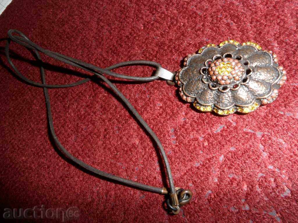 COLOR with yellow and orange pebbles with price 39.99 BGN | € 20.45 COLOR with yellow and orange pebbles with price 39.99 BGN | € 20.45