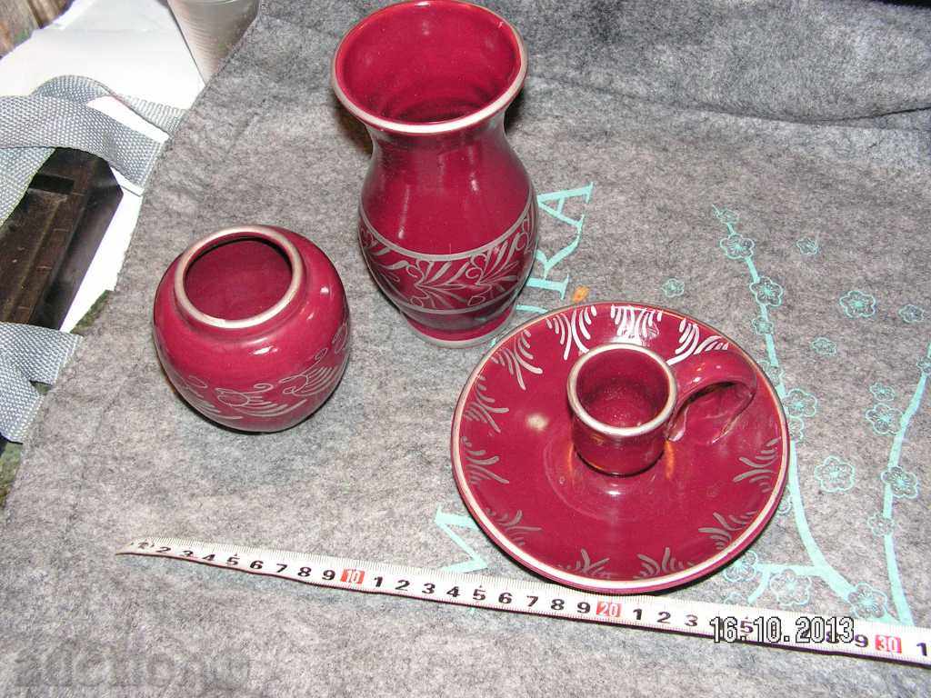 1107. СЕРВИЗ СВЕЩНИК И ДВЕ ВАЗИ КЕРАМИКА с цена 10.00 лв. | € 5.11 1107. СЕРВИЗ СВЕЩНИК И ДВЕ ВАЗИ КЕРАМИКА с цена 10.00 лв. | € 5.11