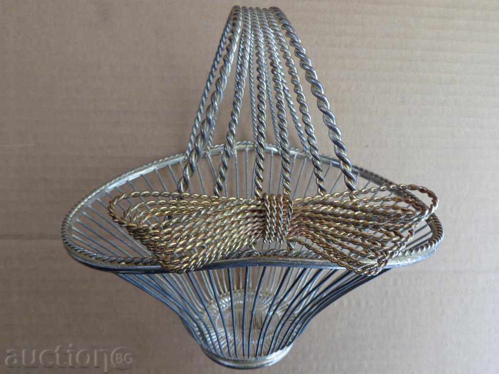 Auction Souvenir knit basket, basket, candy bar Auction Souvenir knit basket, basket, candy bar