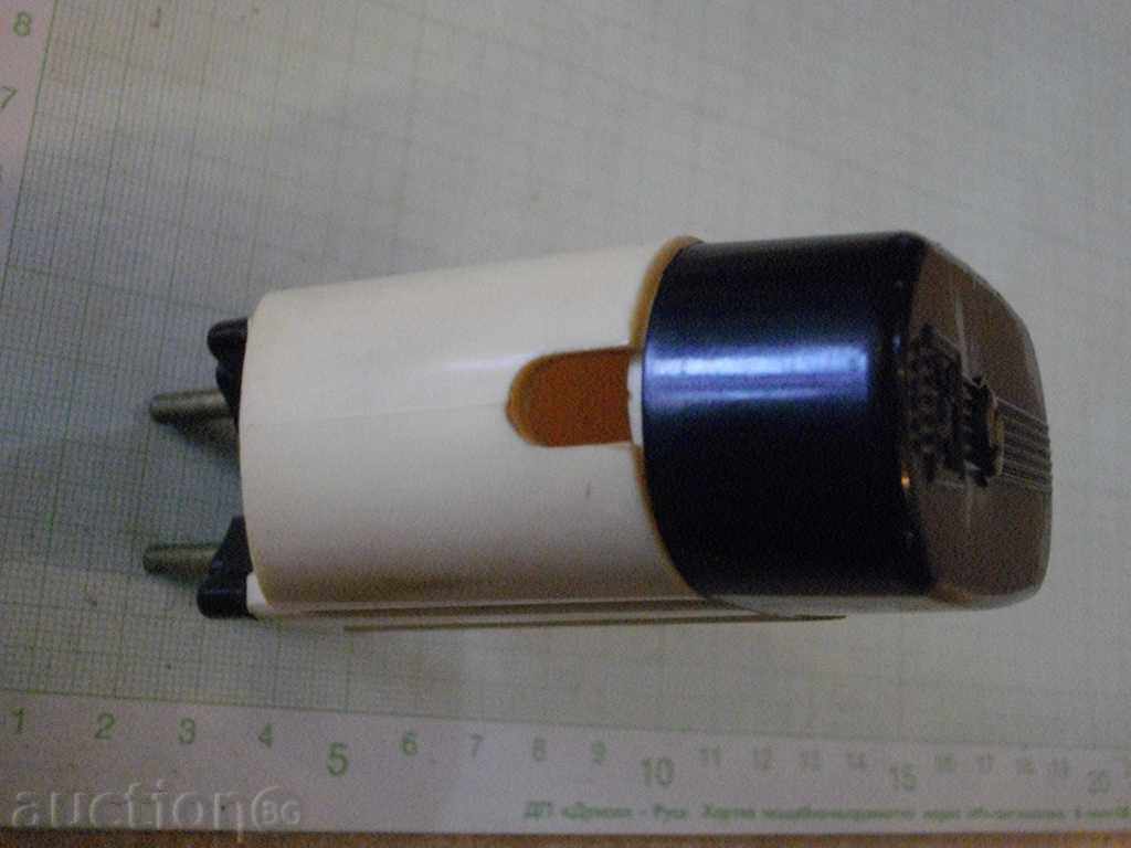 Charger for 9 v. Cylindrical battery - 6 Charger for 9 v. Cylindrical battery - 6