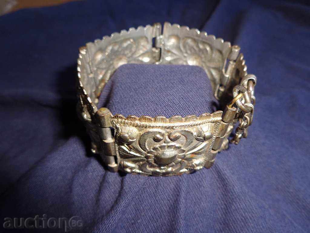 Delivery of Renaissance silver bracelet, jewelry, jewelry Delivery of Renaissance silver bracelet, jewelry, jewelry