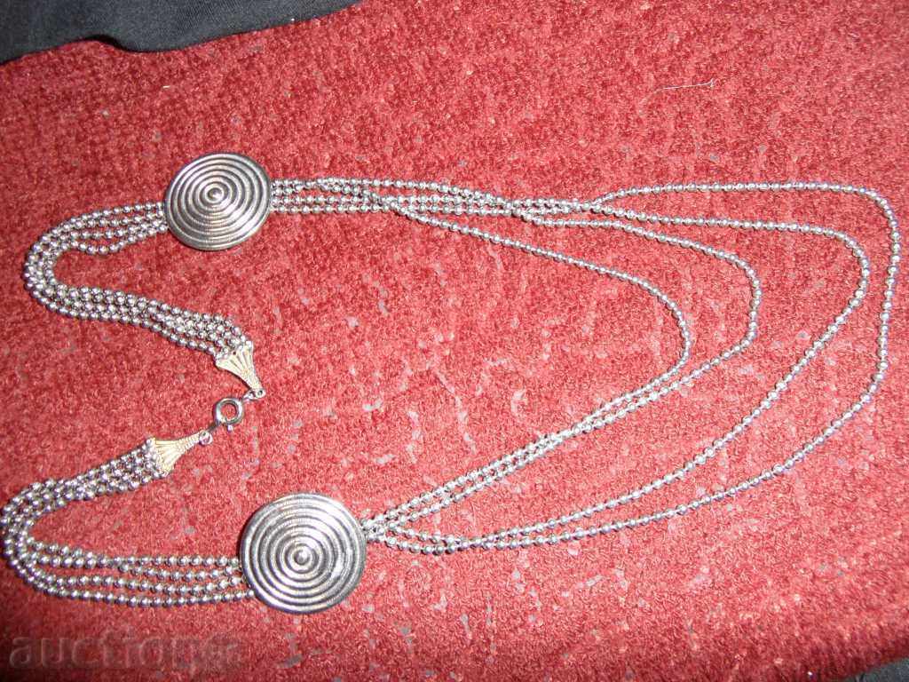 Κολιέ με δύο δίσκους με 28 χιλιοστών με τιμή 6.99 BGN | € 3.57 Κολιέ με δύο δίσκους με 28 χιλιοστών με τιμή 6.99 BGN | € 3.57