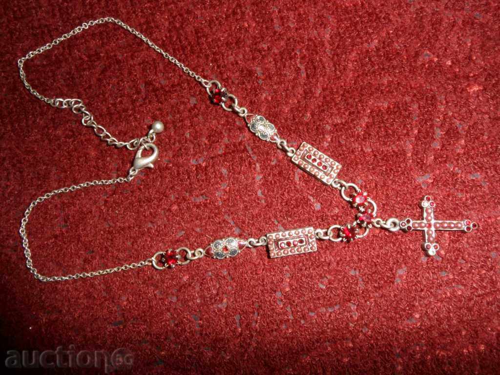 COLUMN with red pebbles and cross with price 5.99 BGN | € 3.06