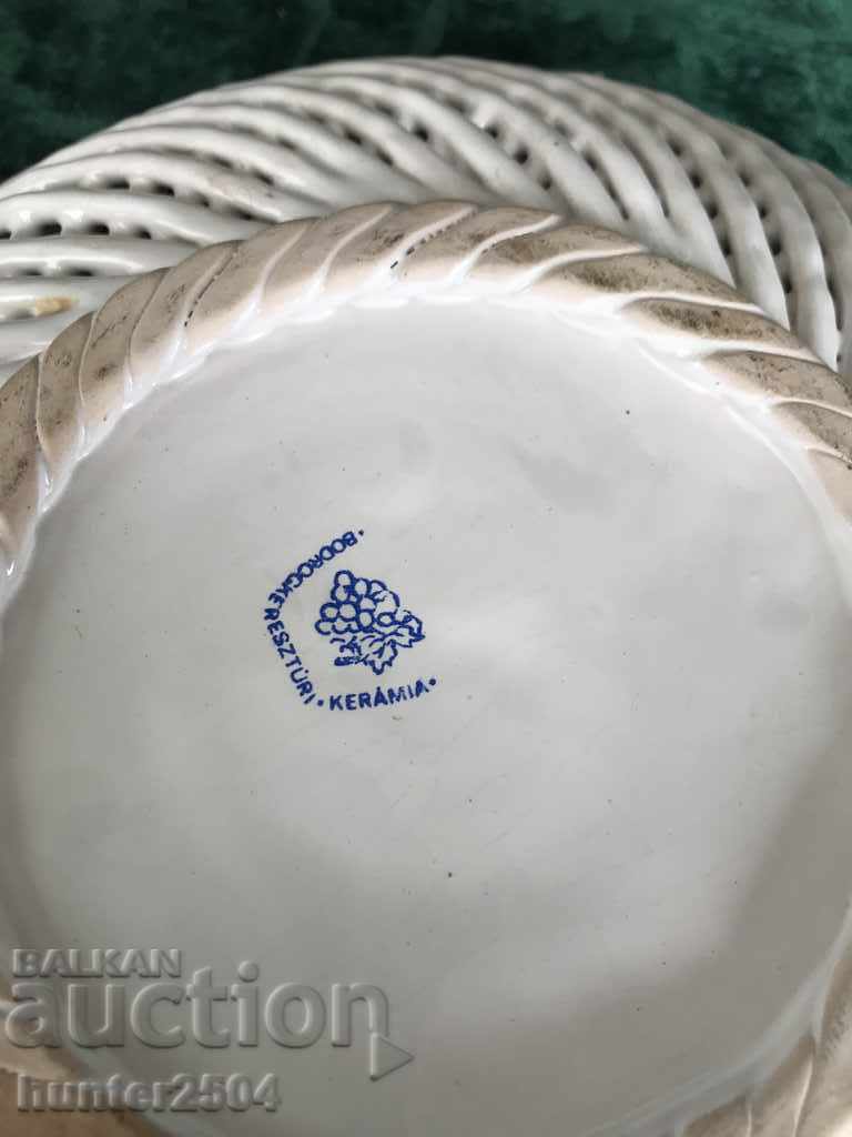 Livrarea Farfurie, platou, bol ajurat, 24 cm Livrarea Farfurie, platou, bol ajurat, 24 cm