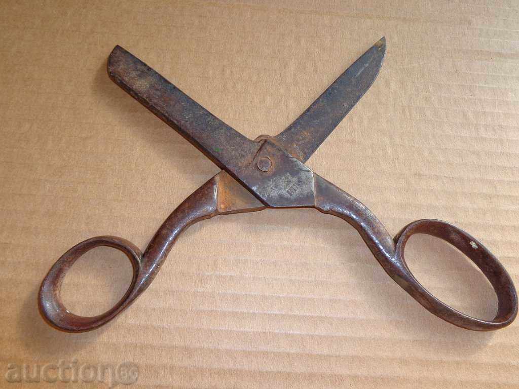 Auction  Old scissors early 20th century