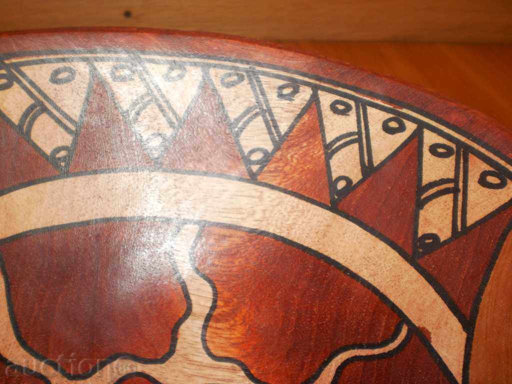 Auction Mahogany cup, hand-decorated Auction Mahogany cup, hand-decorated