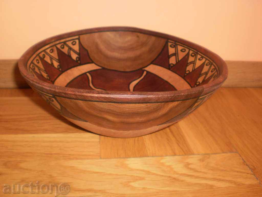 Delivery of Mahogany cup, hand-decorated Delivery of Mahogany cup, hand-decorated