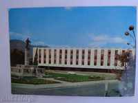 Σλίβεν Κόμμα Βουλή και το μνημείο του H.Dimityr