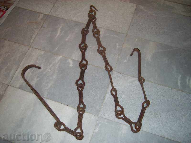 Auction I sell an old forged chain for hearth 1 Auction I sell an old forged chain for hearth 1