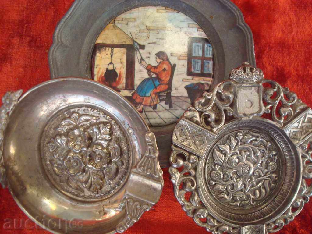 Metal ashtrays. Heavy white metal, art, with price 29.95 BGN | € 15.31 Metal ashtrays. Heavy white metal, art, with price 29.95 BGN | € 15.31