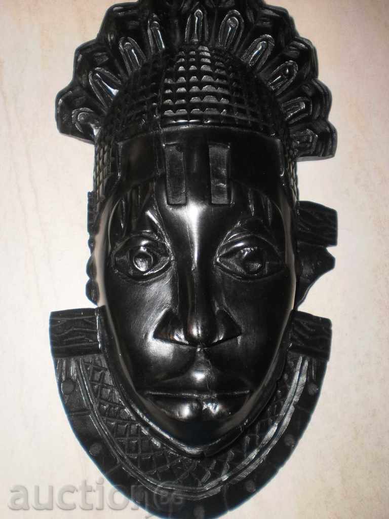 Африканска маска  от абанос - Бенин