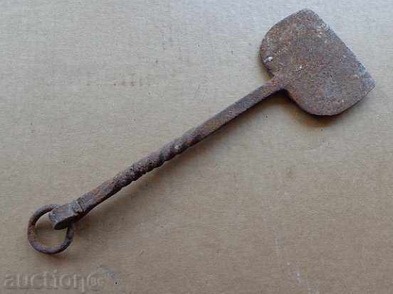 Old forged scabbard, hoe, gingerbread, gingerbread with price 32.00 BGN | € 16.36 Old forged scabbard, hoe, gingerbread, gingerbread with price 32.00 BGN | € 16.36