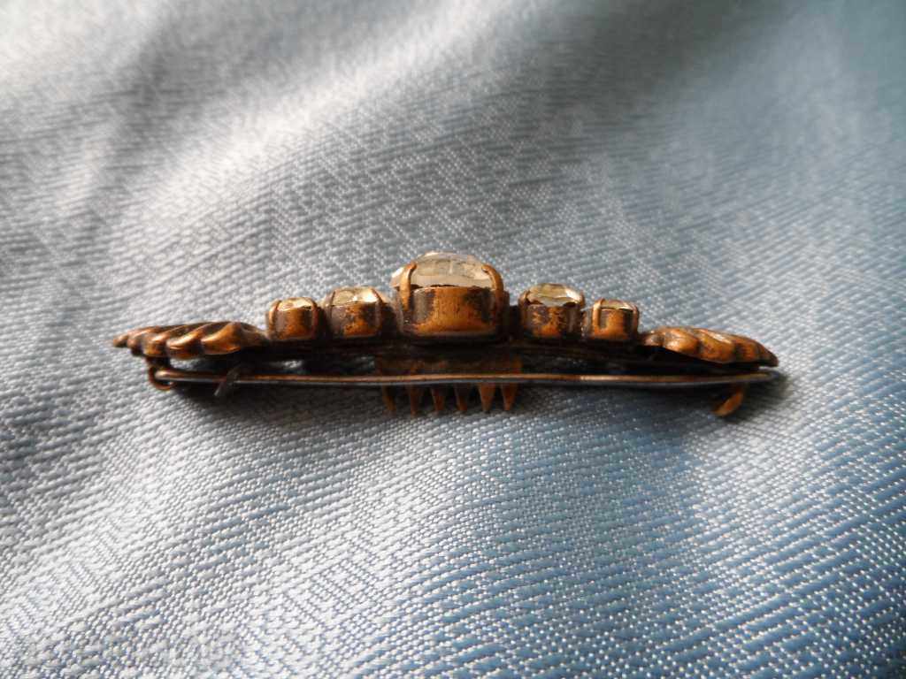 OLD BROOCH - 6 OLD BROOCH - 6