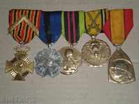I sell a block of five Belgian orders and a medal PSV and VWB.