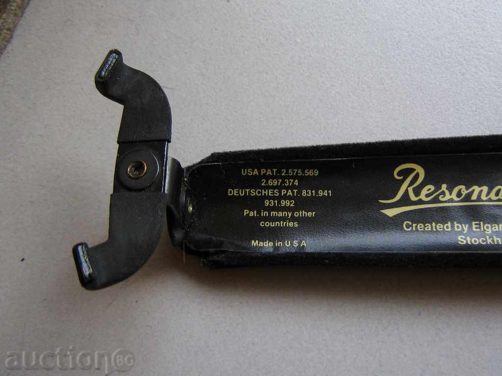 CIGAR CUTTER - MINT! with price 59.00 BGN | € 30.17 CIGAR CUTTER - MINT! with price 59.00 BGN | € 30.17