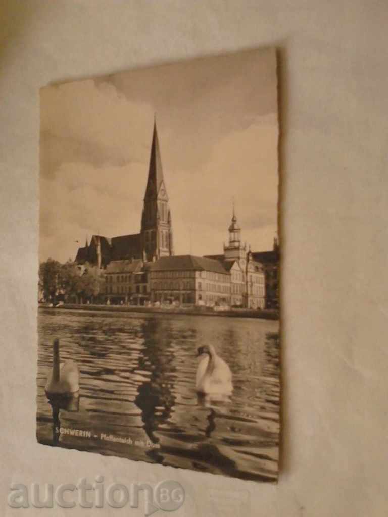 Postcard GDR Schwerin Pfaffenteich mit Dom