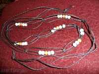 КОЛАН  с красиви топчета и кожа