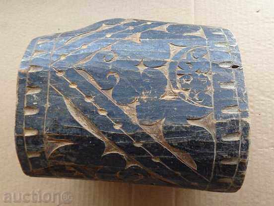 Auction Old Bulgarian scoop made of wood, wooden, cubicle Auction Old Bulgarian scoop made of wood, wooden, cubicle