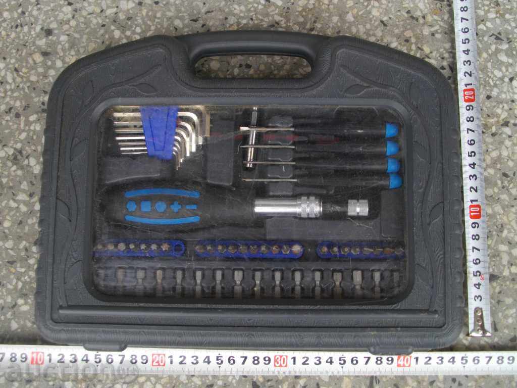 Screwdriver with nozzle set with price 50.00 BGN | € 25.56 Screwdriver with nozzle set with price 50.00 BGN | € 25.56