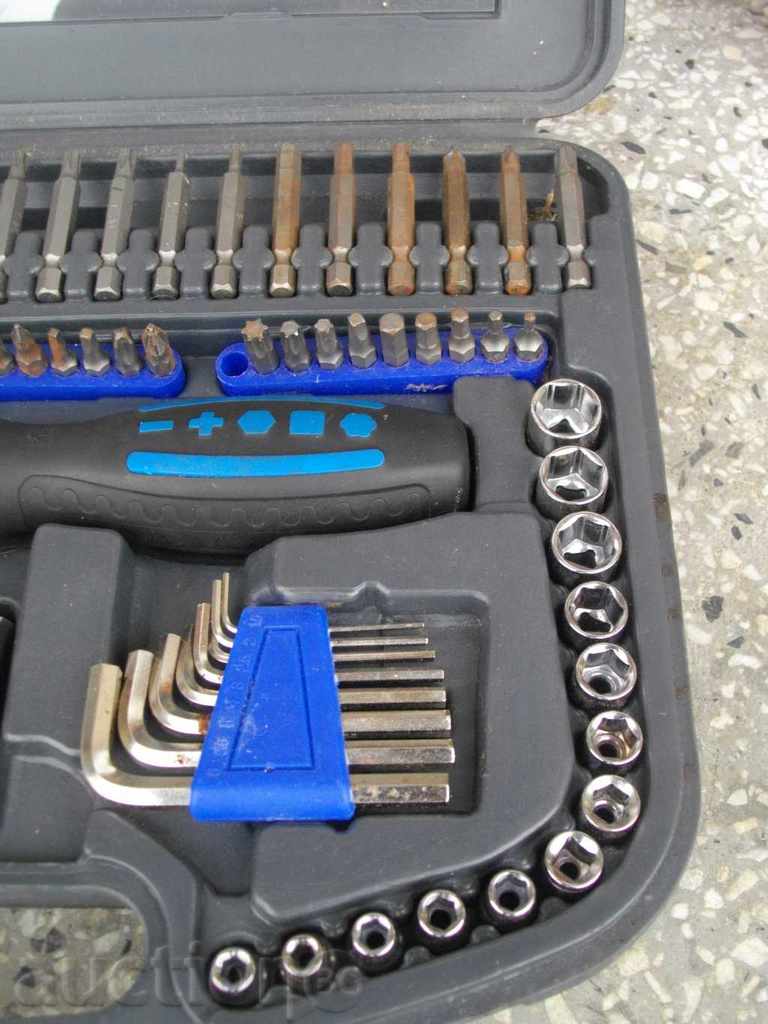 Screwdriver with nozzle set - 5 Screwdriver with nozzle set - 5